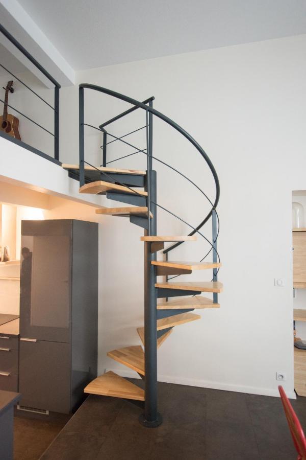 Divonne - Loft Cosy Avec Jardin Partage Apartment Арл Екстериор снимка